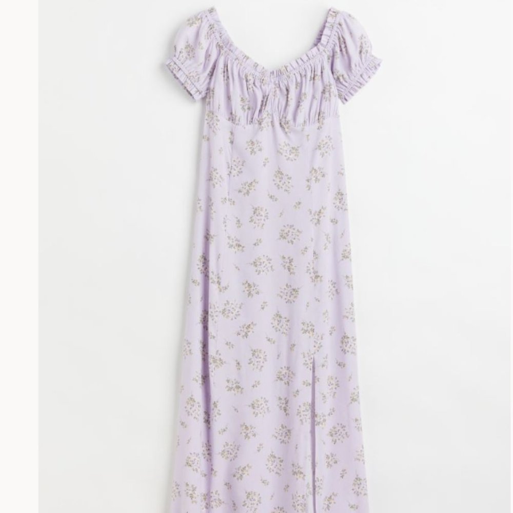 💕 HOST PICK! 💕 H&M Floral Printed Lavender Dress - Picture 2 of 3